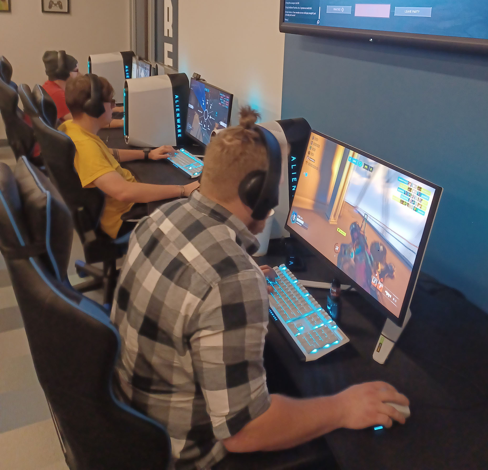 The Northeast State Bears esports team competes against an opponent.